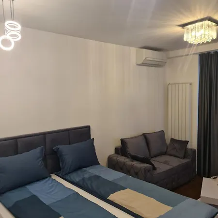 Apartment Delta Lux *